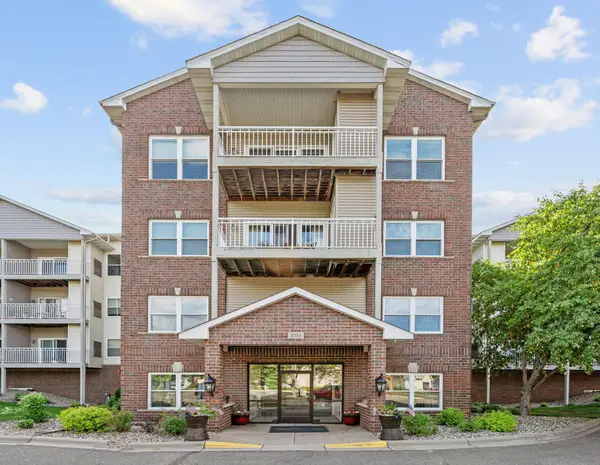 2231 Penn Place #114, North Saint Paul, MN 55109