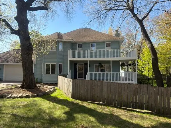 15455 University Avenue Ne, Ham Lake, MN 55304