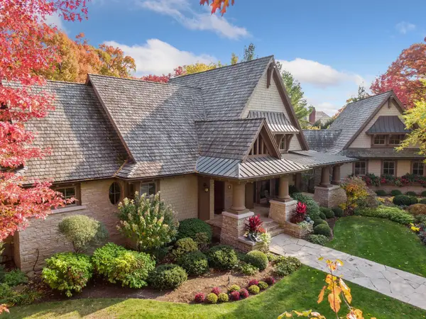 6 Merilane, Edina, MN 55436