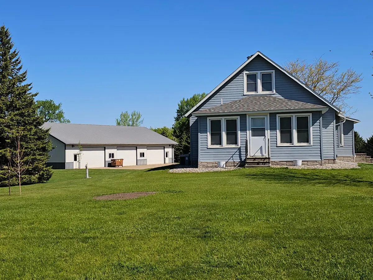 32077 Us Highway 14, Sanborn, MN 56083 - #1