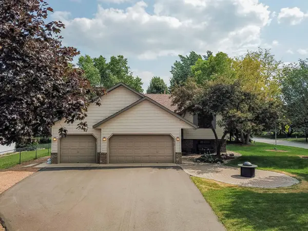 1449 Aretz Court, Victoria, MN 55386