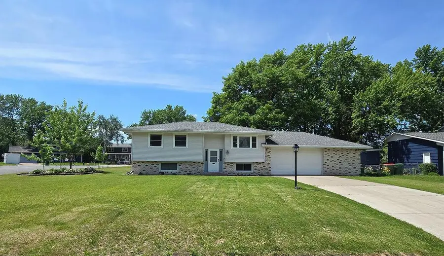 620 109th Lane Ne, Blaine, MN 55434 - #2