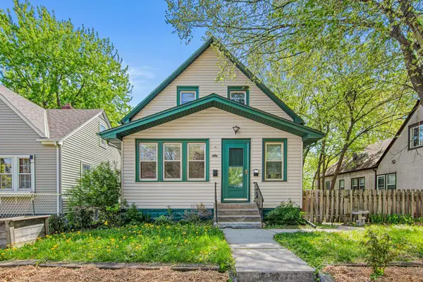 3236 James Avenue N, Minneapolis, MN 55412