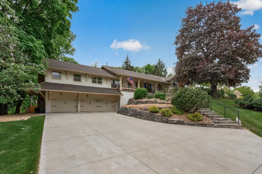 13651 Oakwood Curve, Burnsville, MN 55337 - #2