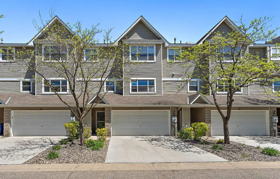 21 River Bend Place, Chaska, MN 55318 - #2