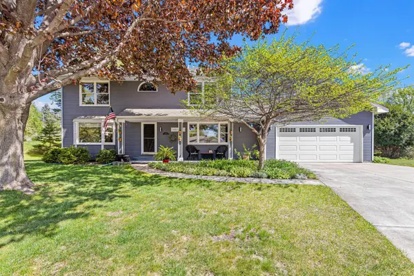 872 Westview Drive, Shoreview, MN 55126