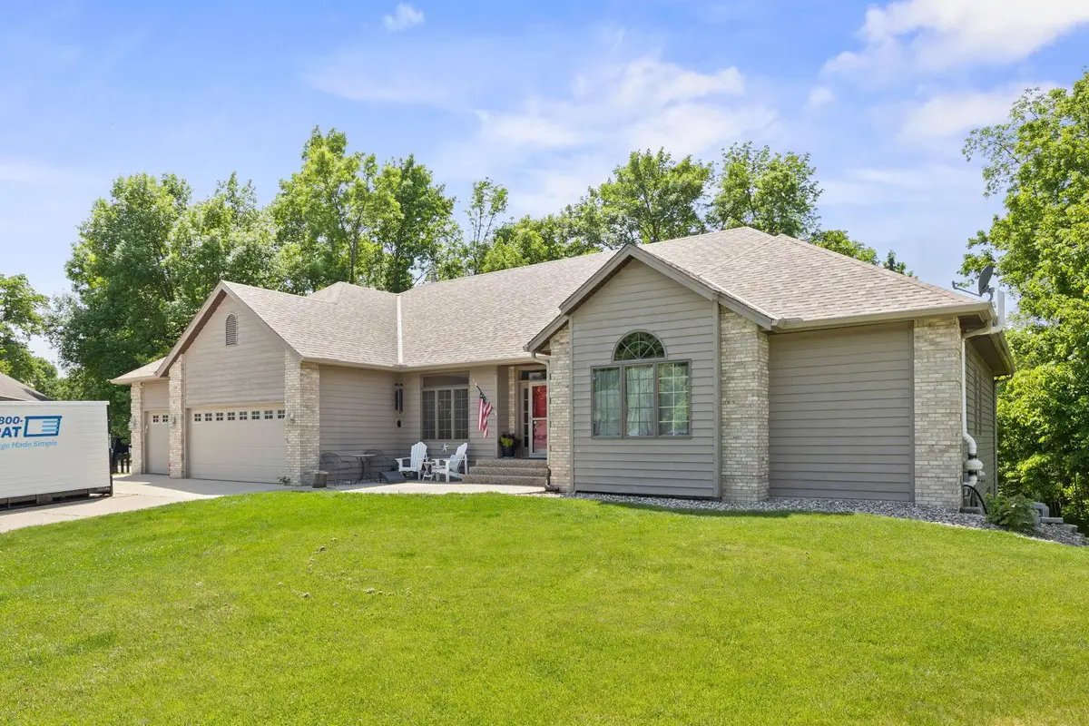 760 Colorado Court Nw, Hutchinson, MN 55350 - #1
