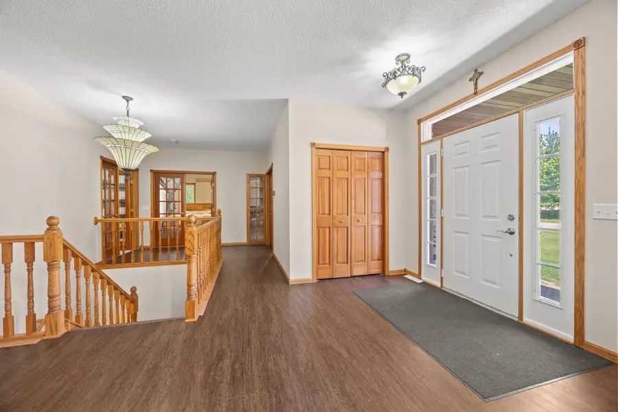 760 Colorado Court Nw, Hutchinson, MN 55350 - #3