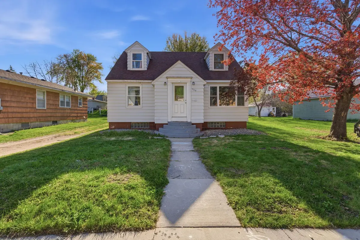 509 Charlotte Street Se, Willmar, MN 56201 - #1