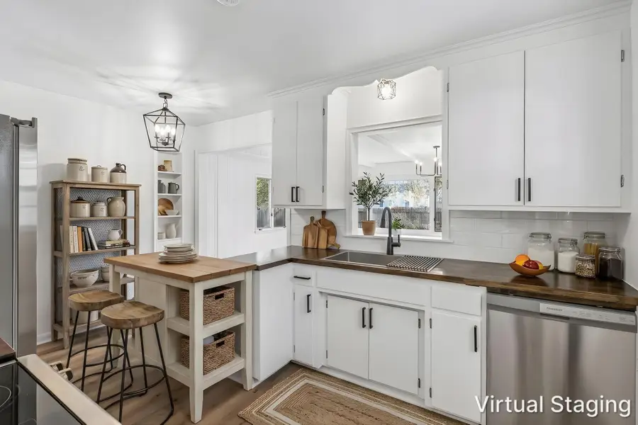 4618 Thomas Avenue N, Minneapolis, MN 55412 - #3