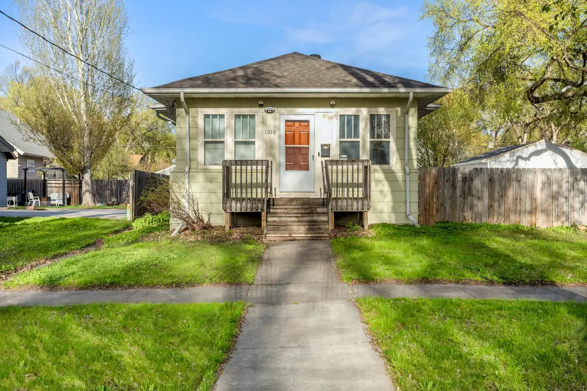 1010 11th Street S, Fargo, ND 58103 - #1