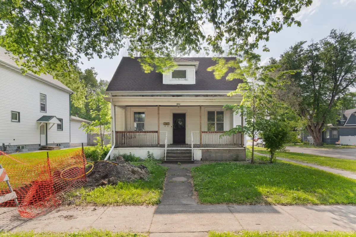 824 9th Street N, Fargo, ND 58102 - #1