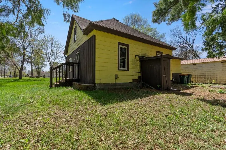 323 4th Street Se, Staples, MN 56479 - #2
