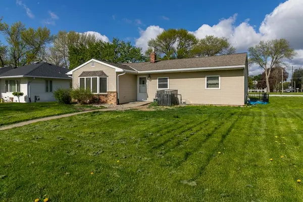 522 1st Street Se, Madelia, MN 56062
