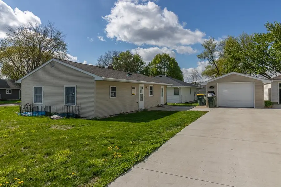 522 1st Street Se, Madelia, MN 56062 - #2