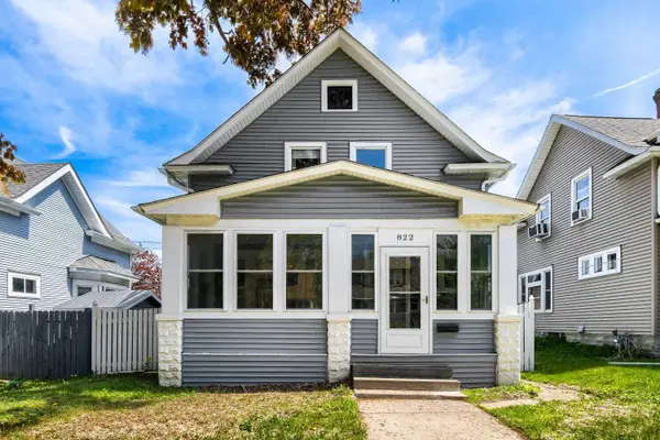 822 Smith Avenue S, Saint Paul, MN 55107