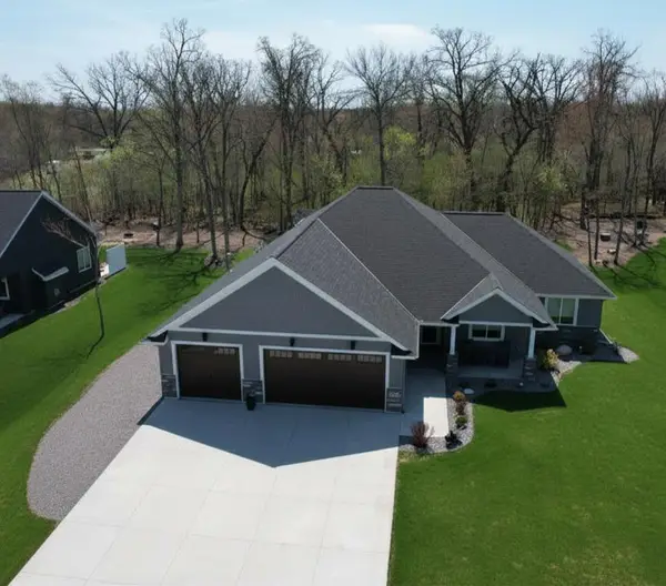 4721 381st Trail, North Branch, MN 55056