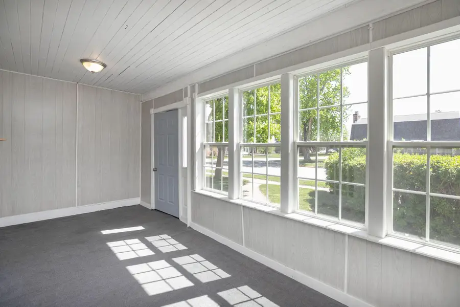 311 Center Avenue S, Eyota, MN 55934 - #3