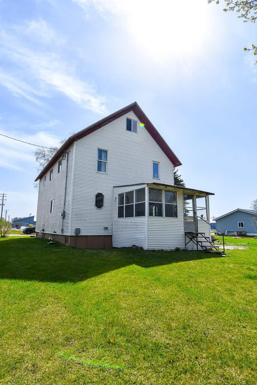 117 Red Lake Avenue N, Saint Hilaire, MN 56754 - #2