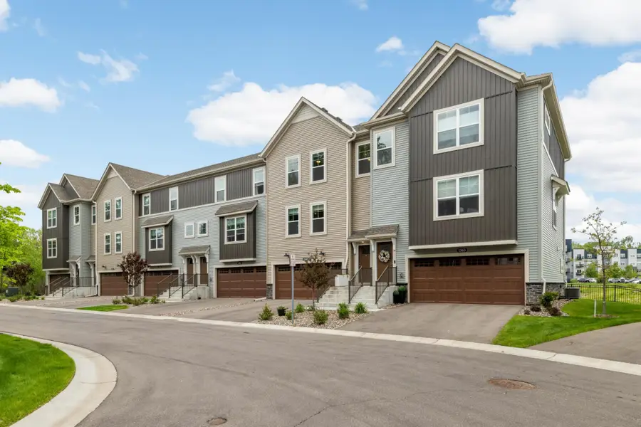 1565 Tompkins Lane, West Saint Paul, MN 55118 - #2