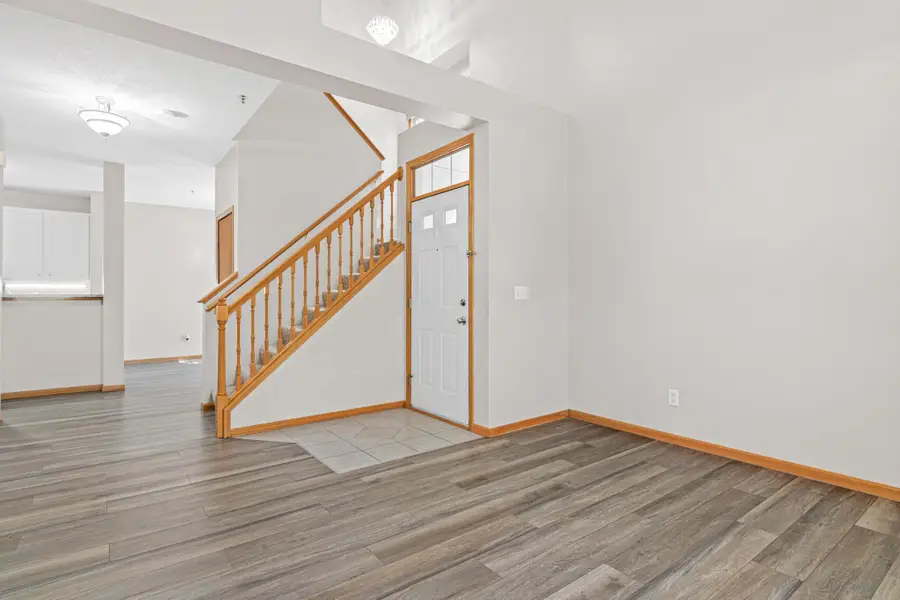 17980 Cobblestone Way, Eden Prairie, MN 55347 - #3