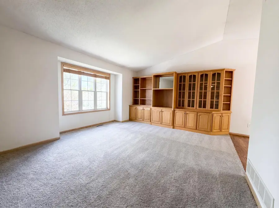 14734 Yosemite Avenue S, Savage, MN 55378 - #3
