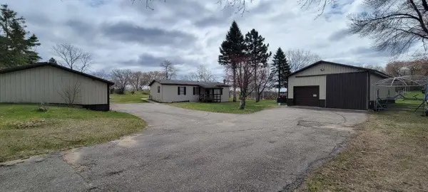 209 3rd Avenue S, Dent, MN 56528