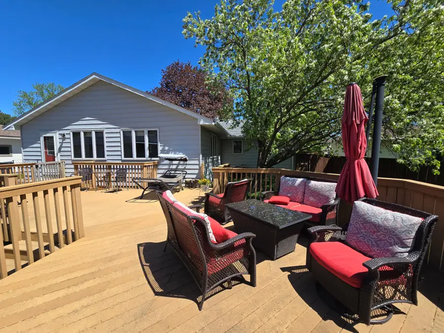 2908 Roosevelt Street Ne, Saint Anthony, MN 55418 - #2