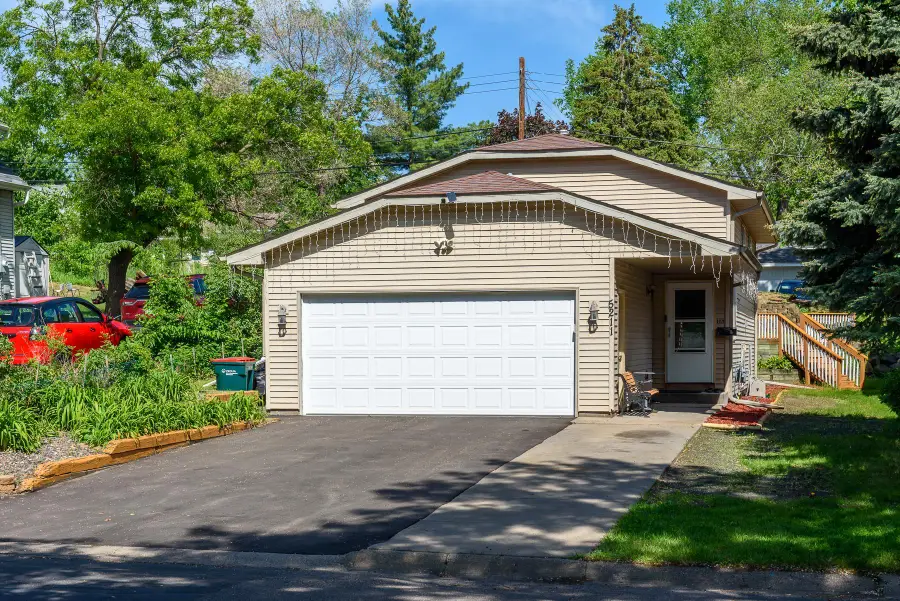 5211 6th Street Ne, Columbia Heights, MN 55421 - #2