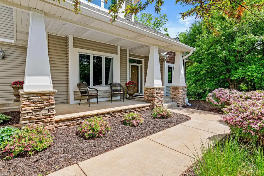 5177 Muir Avenue N, Stillwater, MN 55082 - #3