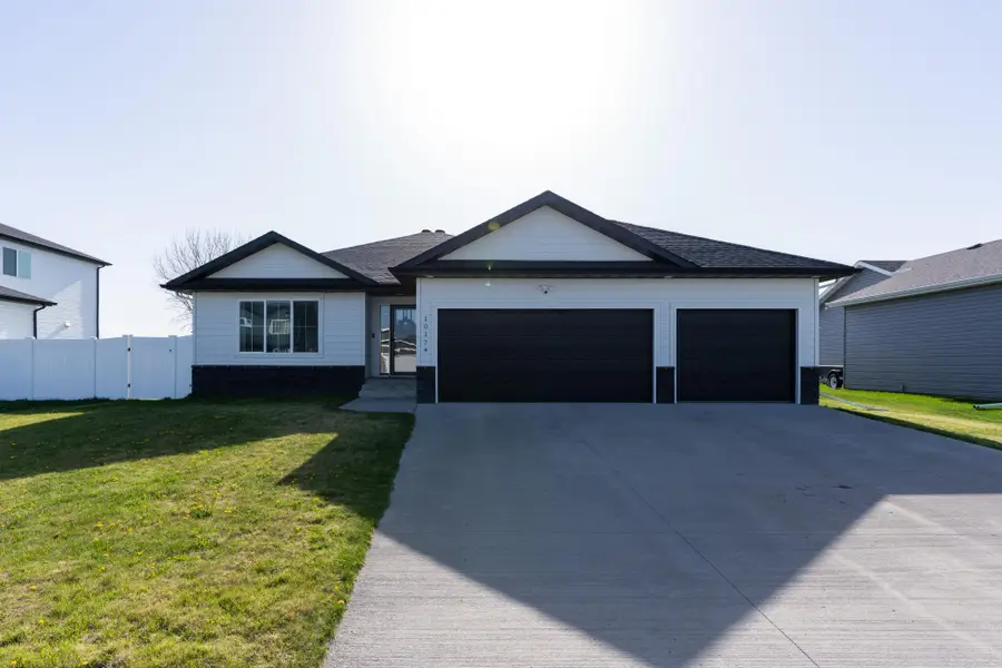 10174 Burgundy Drive, Horace, ND 58047 - #2