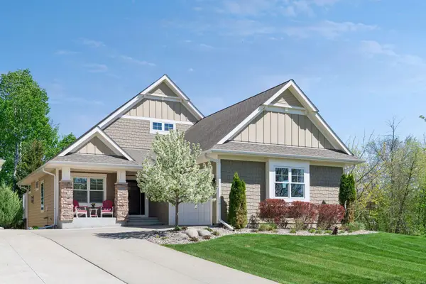 3711 Talero Curve, Chaska, MN 55318