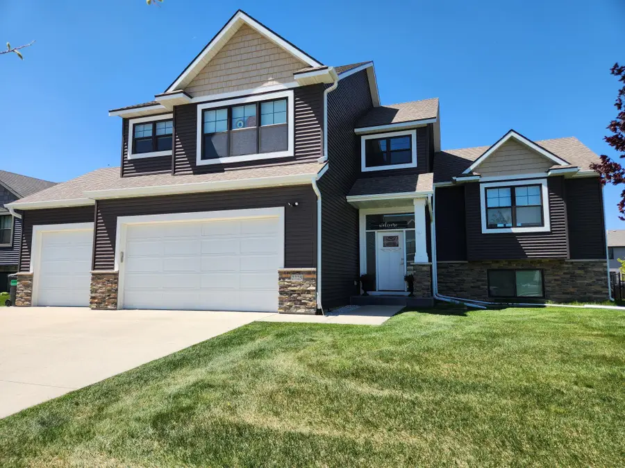 2225 Phoenix Road Sw, Rochester, MN 55902 - #2