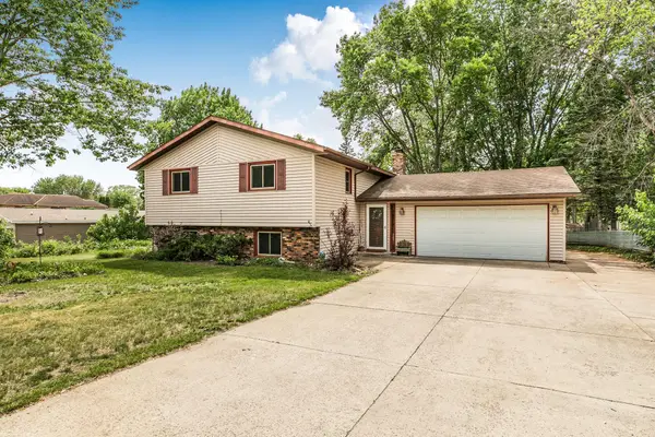 2156 Morningside Drive Ne, Saint Cloud, MN 56304