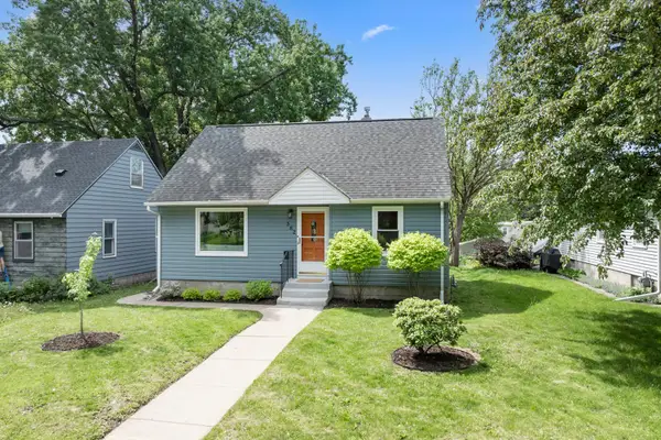 582 36 1/2 Avenue Ne, Minneapolis, MN 55418