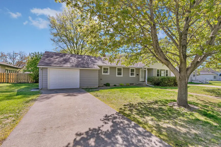 709 S Miller Avenue, Litchfield, MN 55355 - #2