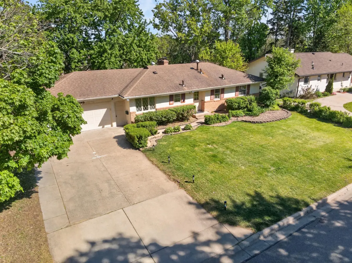 3035 Croft Drive, Saint Anthony, MN 55418 - #1