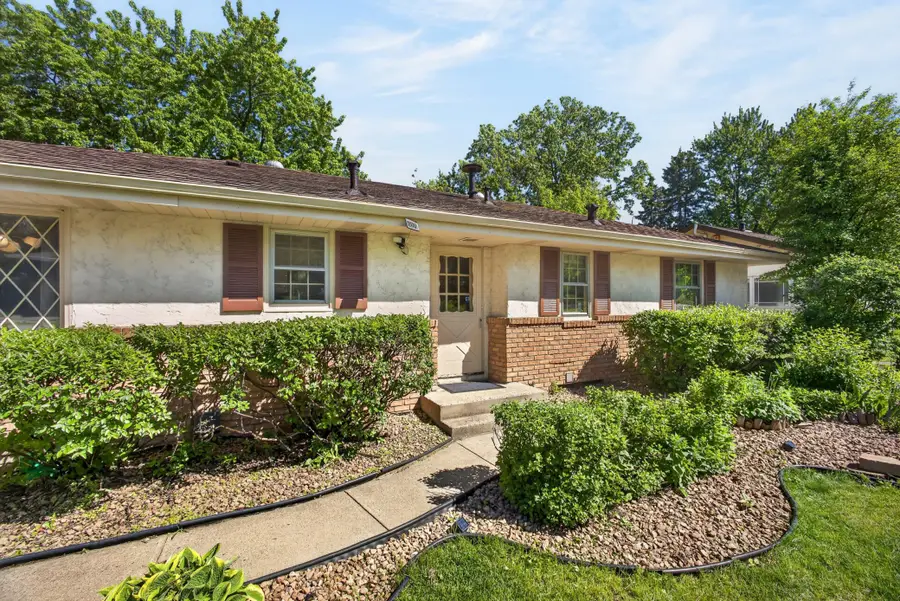 3035 Croft Drive, Saint Anthony, MN 55418 - #3