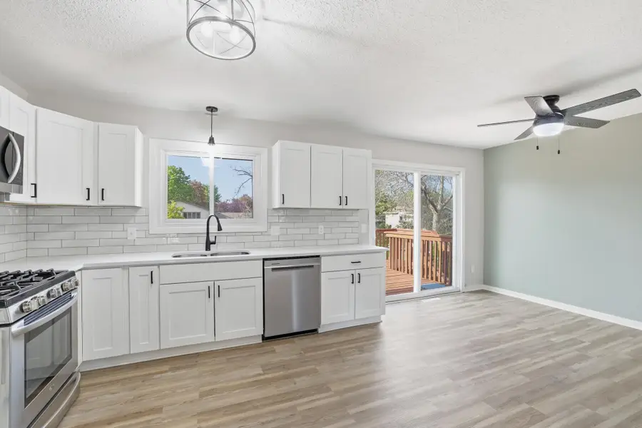 8016 81st Avenue N, Brooklyn Park, MN 55445 - #3
