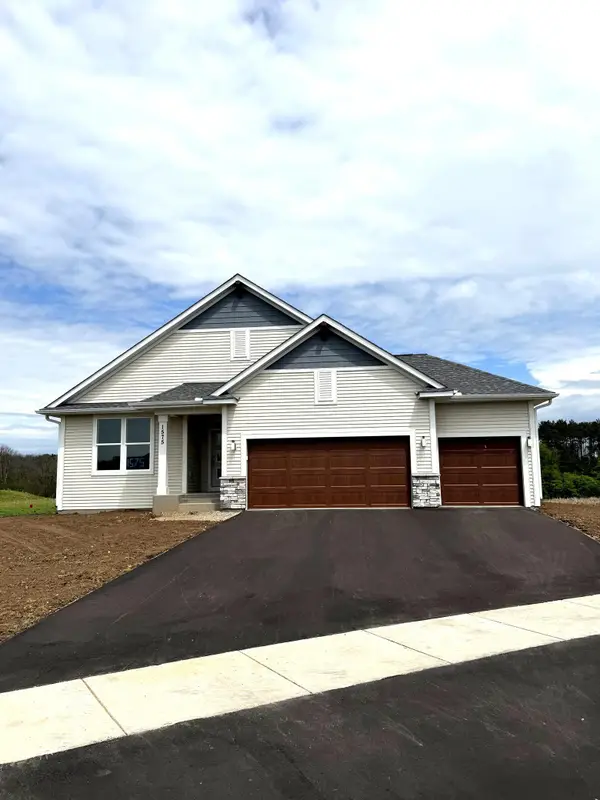 1575 Applegate Road, New Richmond, WI 54017