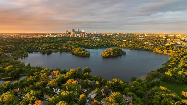 3141 Dean Court #703, Minneapolis, MN 55416
