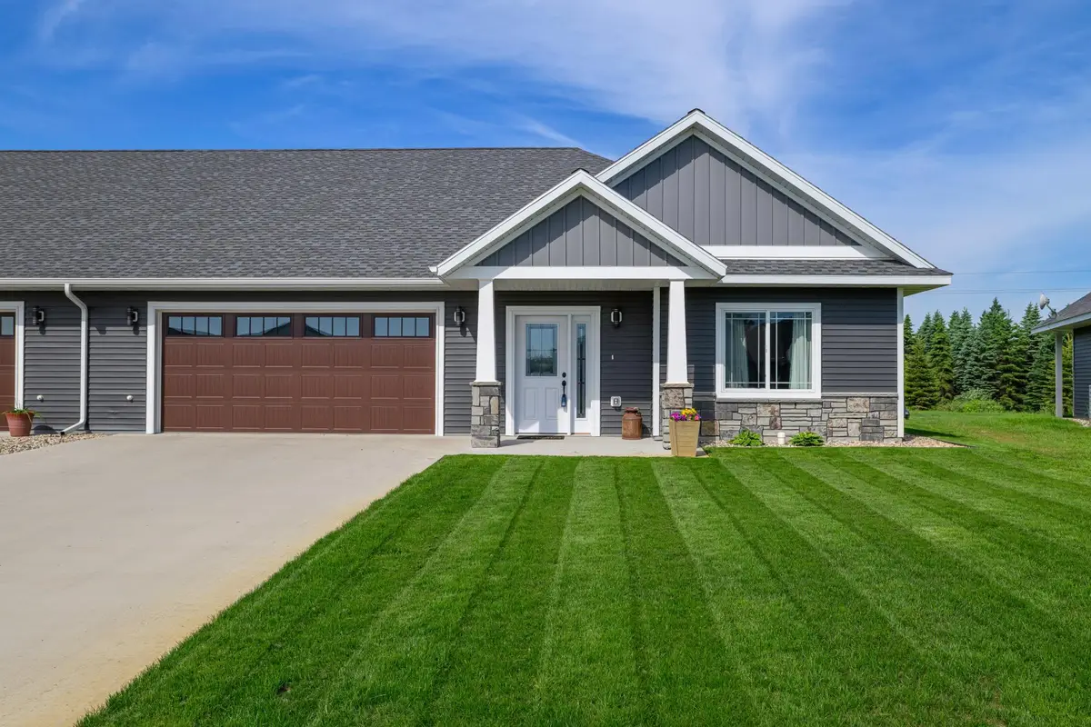 301 Old Glory Drive Ne, Alexandria, MN 56308 - #1