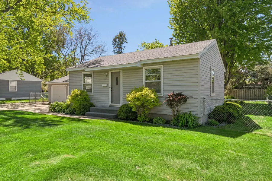8230 Clinton Avenue S, Bloomington, MN 55420 - #3