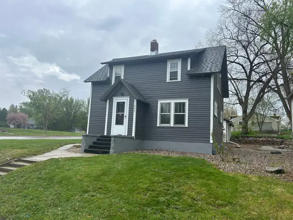 944 N Rosemary Avenue, Fergus Falls, MN 56537