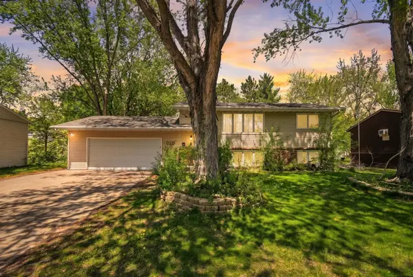 305 8th Street N, Sartell, MN 56377