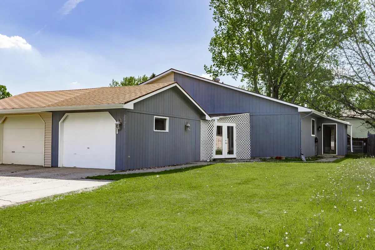 2321 Country Club Parkway, Moorhead, MN 56560 - #1