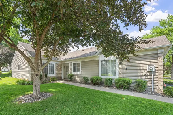 9120 Prairieview Lane N, Champlin, MN 55316