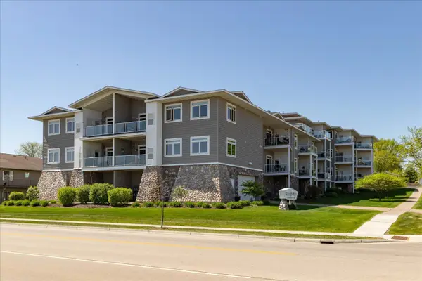 1215 N Lakeshore Drive #303, Lake City, MN 55041