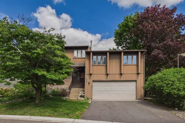 1541 S Bavarian Pass, Fridley, MN 55432