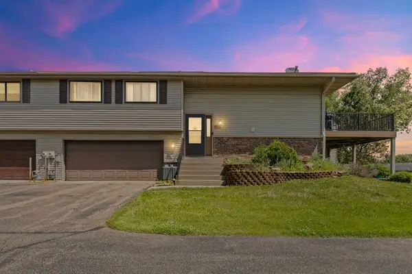 4126 Sylvia Lane S, Shoreview, MN 55126